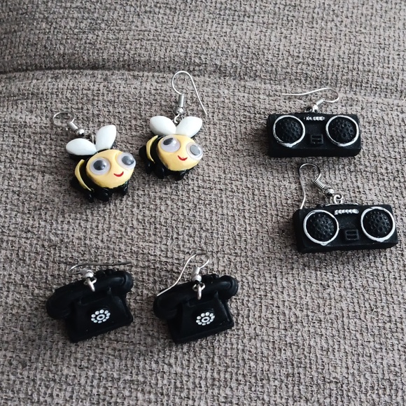 3 For $15💛Vintage Earrings Trio (3 prs) - Picture 1 of 4